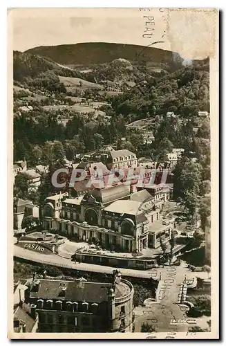 Cartes postales La Bourboule P de D Le casino vu du Rocher des Fees