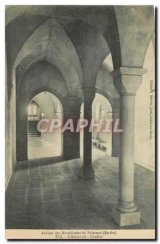 Cartes postales Abbaye des Benedictins de Solesmes Sarthe l'Abbatiale Couloir