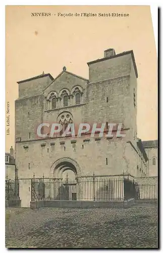 Ansichtskarte AK Nevers Facade de l'Eglise Saint Etienne