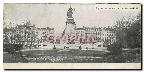 Cartes postales Lyon Place de la Republique