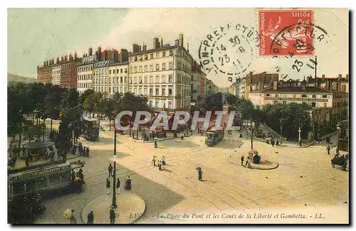 Cartes postales Lyon La Place du pont et les Cours de la Liberte et Gambetta Tramway