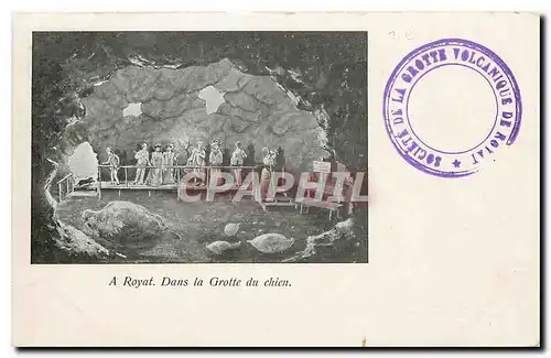 Cartes postales A Royat Dans la Grotte du chien