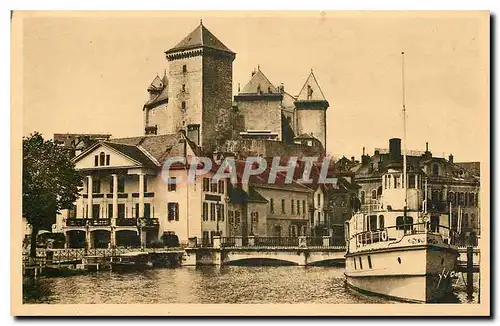 Cartes postales Annecy Haute Savoie Chateau des Ducs de Nemours Bateau