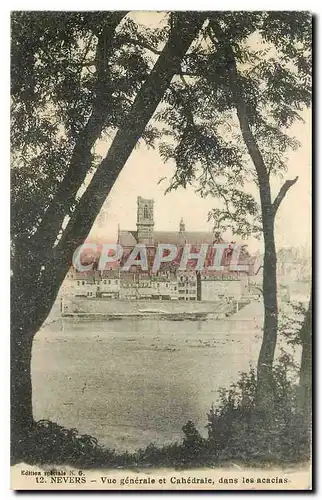 Ansichtskarte AK Nevers Vue generale et Cathedrale dans les acacias