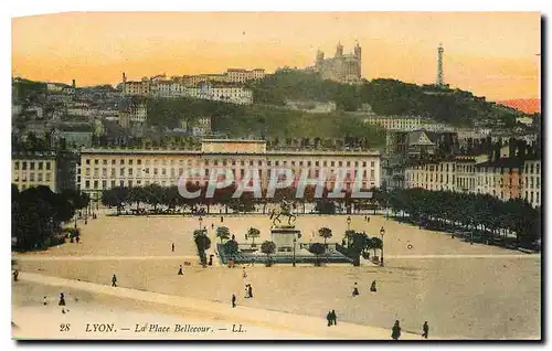 Cartes postales Lyon La Place Bellecour