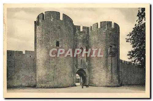 Cartes postales Aigues Mortes Gard Les Remparts Porte de la Gardette