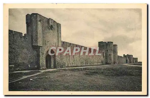 Cartes postales Aigues Mortes Gard Les Remparts Face Sud