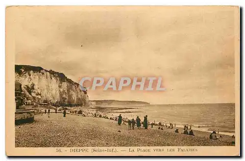 Ansichtskarte AK Dieppe Seine Inf La Plage vers les Falaises