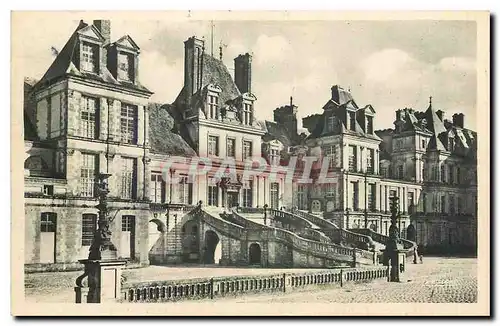 Cartes postales Fontainebleau Seine et Marne Le Palais Cour des Adieux et escalier du fer a cheval