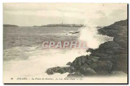 Cartes postales Dinard La Pointe du Moulinet au loin Saint Malo