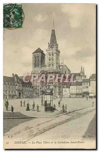 Cartes postales Lisieux La Place Thiers et la Cathedrale Saint Pierre