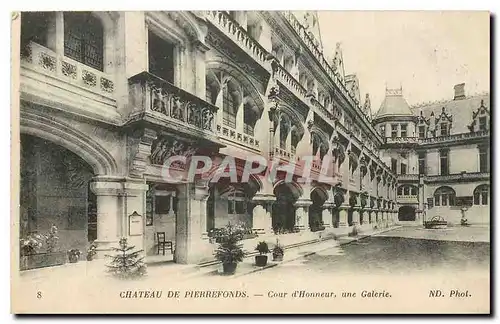 Ansichtskarte AK Chateau de Pierrefonds Cour d'Honneur une Galerie