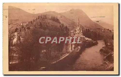 Cartes postales Lourdes la Basilique et le monument interallie