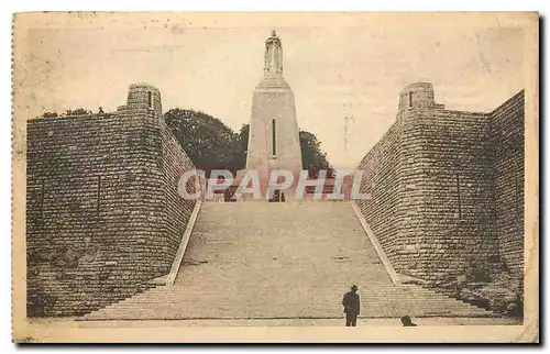 Cartes postales Verdun le monument a la Victoire et aux Soldats de Verdun