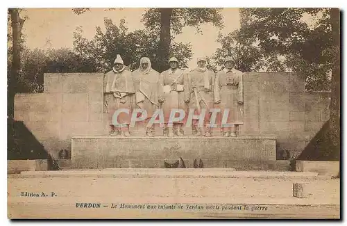 Cartes postales Verdun le Monument aux enfants de Verdun morts pendant la guerre