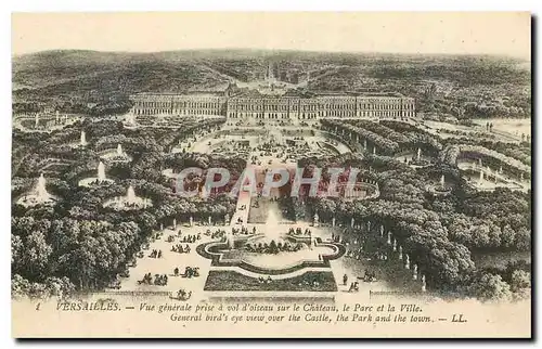 Cartes postales Versailles vue generale prise a vol d'oiseau sur le Chateau le Parc et la Ville