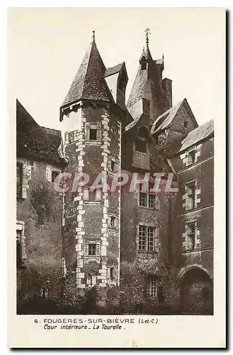 Cartes postales moderne Fougeres sur Bievre L et C cour interieure la tourelle