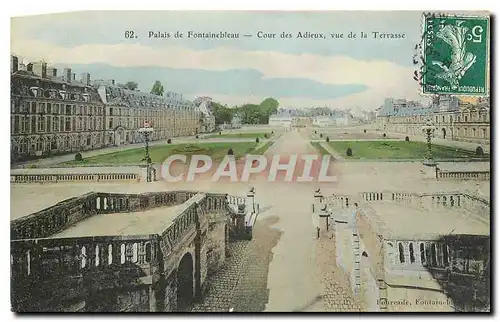 Cartes postales Palais de Fontainebleau Cour des Adieux vue de la terrasse