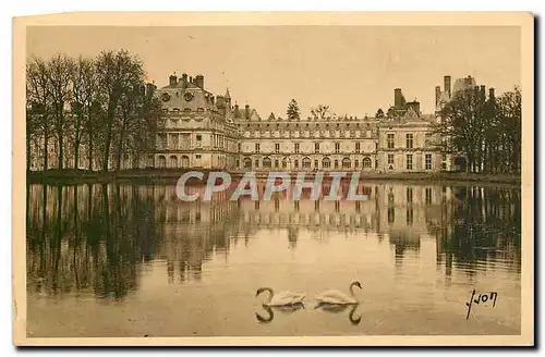 Ansichtskarte AK Fontainebleau Seine et Marne facade du palais sur l'etang aux carpes