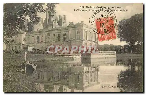 Ansichtskarte AK Palais de Fontainebleau la terrasse de l'Etang des Carpes et l'ancien theatre