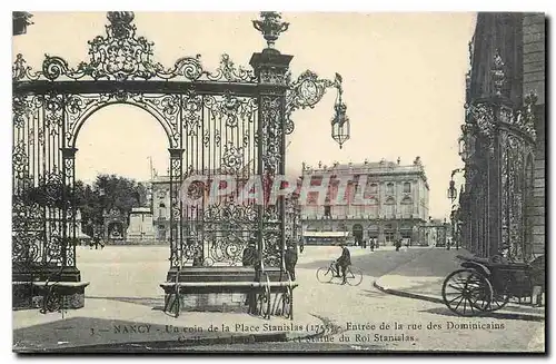 Ansichtskarte AK Nancy un coin de la Place Stanislav entree de la rue des Dominicains