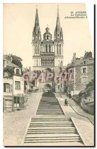 Ansichtskarte AK Angers la Cathedrale et le nouvel Escalier