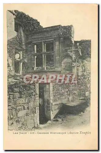 Cartes postales Les Baux Croisee Historique Ancien Temple