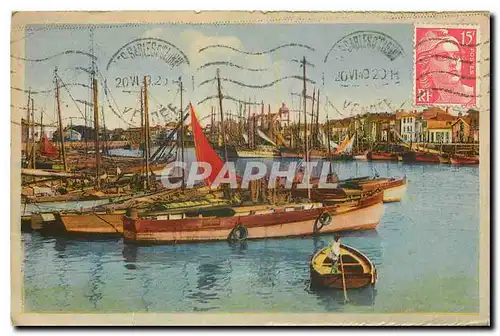 Cartes postales Les Sables d'Olonne Le Port vu de la Chaume Bateaux de peche