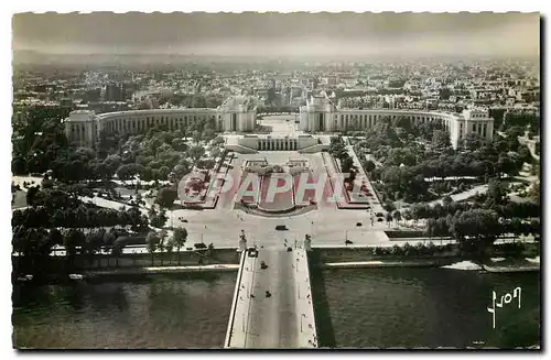 Cartes postales Paris en Flanant Le Palais de Chaillot Oeuvre de MM Boileau Carlu et Azema