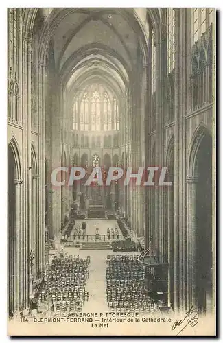 Cartes postales L'Auvergne pittoresque Clermont Ferrand Interieur de la Cathedrale la Nef