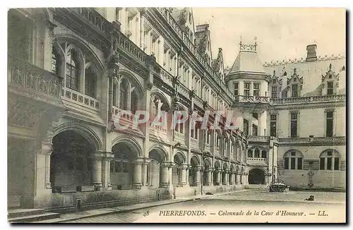 Cartes postales Pierrefonds Colonnade de la Cour d'Honneur