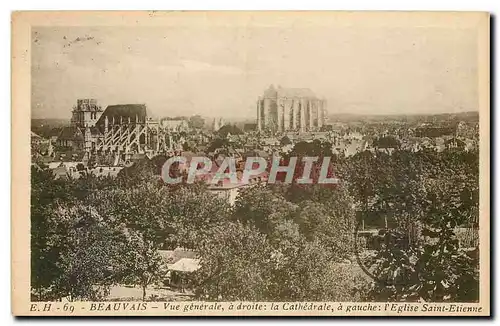 Cartes postales Beauvais vue generale a droite la Cathedrale a gauche l'Eglise Saint Etienne