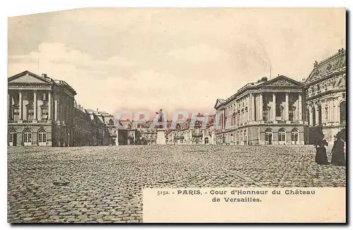 Cartes postales Paris Cour d'Honneur du Chateau de Versailles