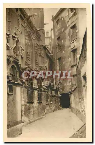 Cartes postales Eglise Saint Gervais Paris le Charnier XVII siecle mansardes pittoresque a frontons triangulaire