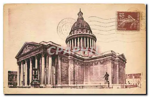 Cartes postales Paris le Pantheon et la statue de J J Rousseau