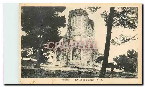 Cartes postales Nimes La Tour Magne