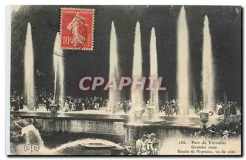 Cartes postales Parc de Versailles Grandes eaux Bassin de Neptune vu de cote