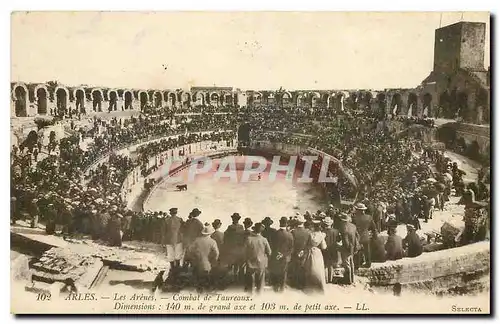 Ansichtskarte AK Arles Les Arenes Combat de Taureaux Corrida