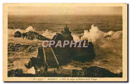 Ansichtskarte AK Biarritz Effet de Vague au Rocher de la Vierge