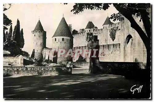 Cartes postales En Languedoc Carcassonne Aude Entree de la Cite buste de Dame Carcas Tours de la Peyre et de Vad