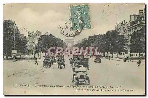 Cartes postales Paris L'Avenue des Champs Elysees et L'Arc de Triomphe Automobile