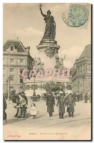 Cartes postales Paris statue de la Republique Lion Militaria