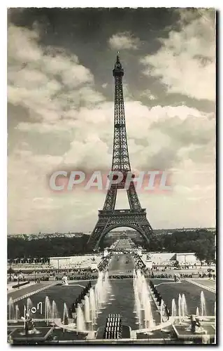 Ansichtskarte AK Paris en Flanant la Tour Eiffel