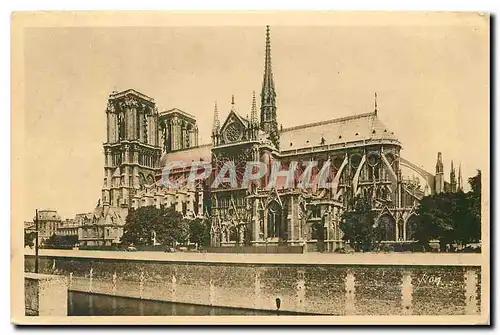 Cartes postales Paris en flanant Notre Dame vue d'ensemble