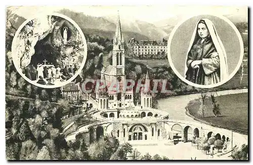 Ansichtskarte AK Lourdes La Basilique Ste Bernadette La Grotte