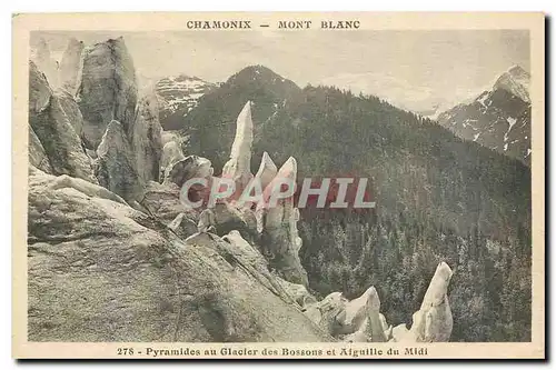 Cartes postales Chamonix Mont Blanc Pyramides au Glacier des Rossons et Aiguille du Midi