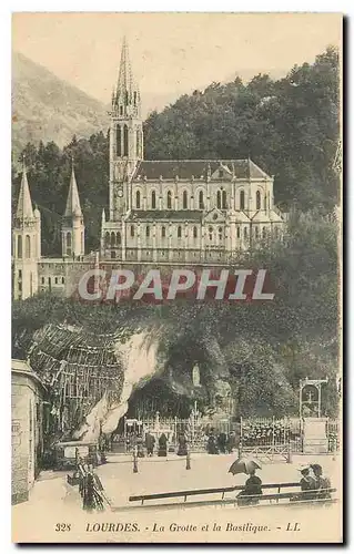 Cartes postales Lourdes La Grotte et la Basilique