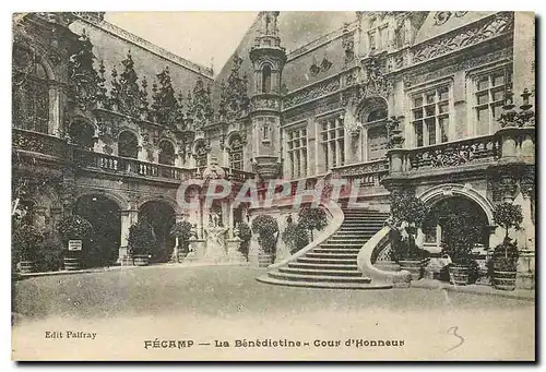 Cartes postales Fecamp la Benedictine Cour d'Honneur