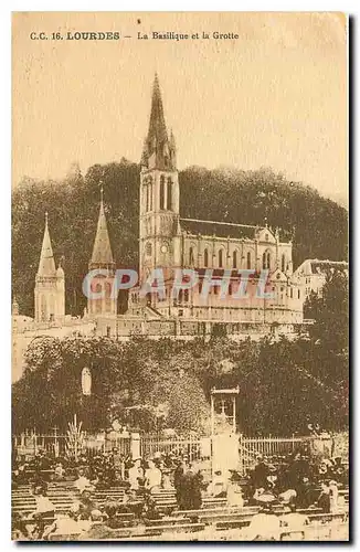 Cartes postales Lourdes la Basilique et la Grotte