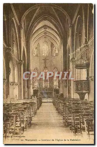 Ansichtskarte AK Verneuil Interieur de l'eglise de la Madeleine